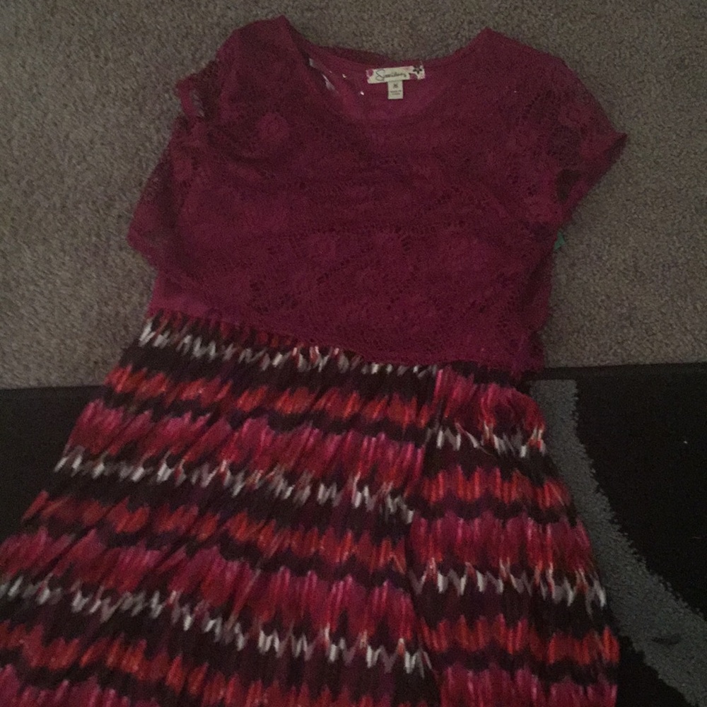 Purple red white black dress